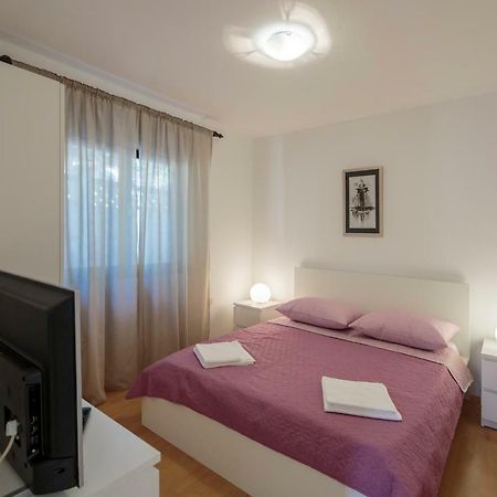 Apartmani Jordana Komiža Eksteriør billede
