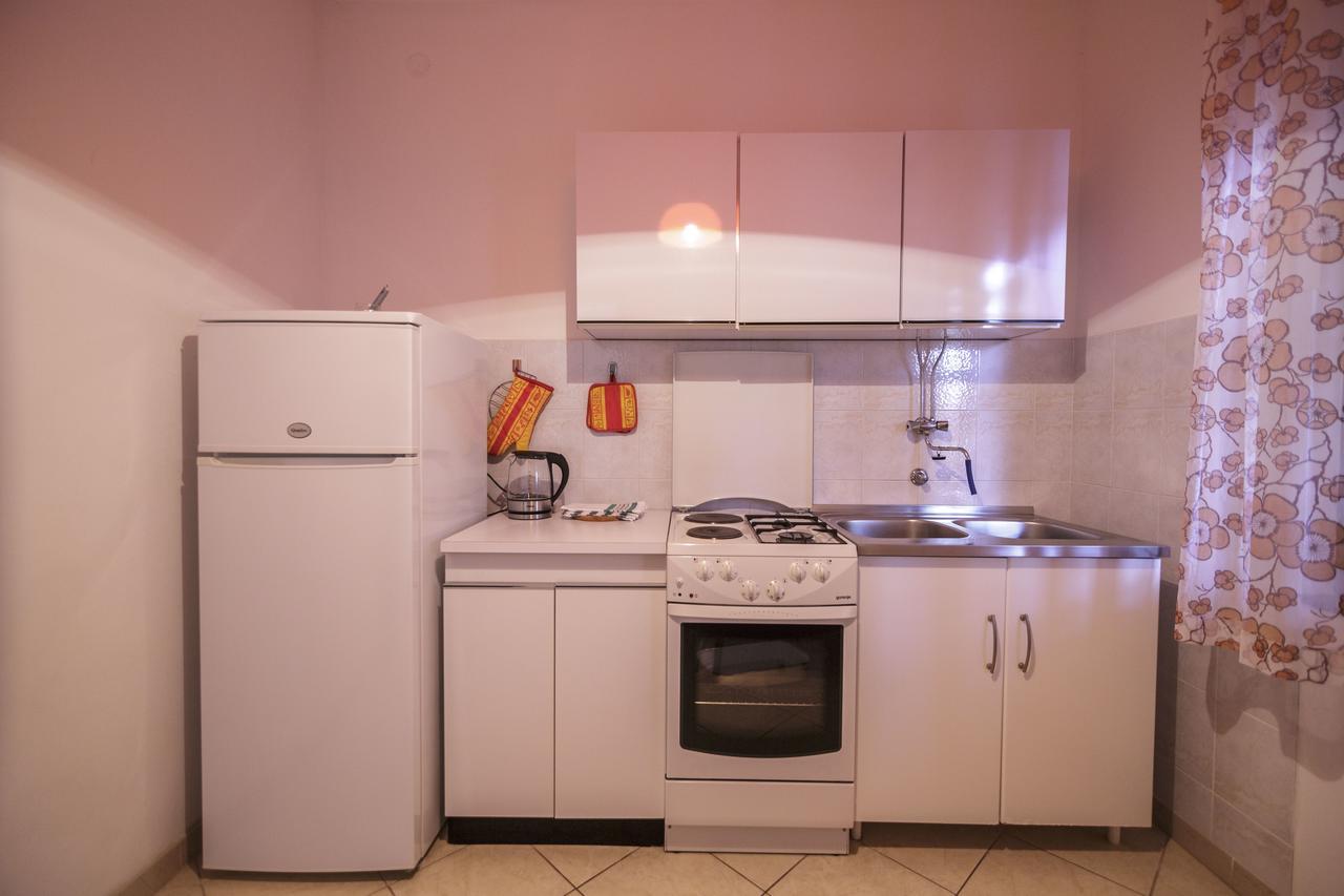 Apartmani Jordana Komiža Eksteriør billede