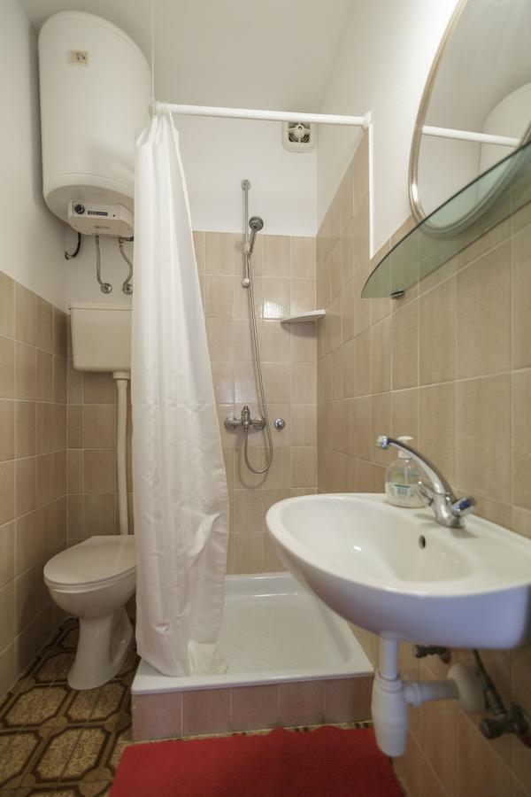 Apartmani Jordana Komiža Eksteriør billede