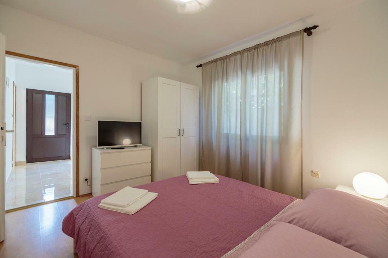 Apartmani Jordana Komiža Eksteriør billede