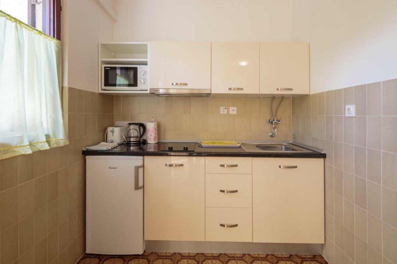 Apartmani Jordana Komiža Eksteriør billede